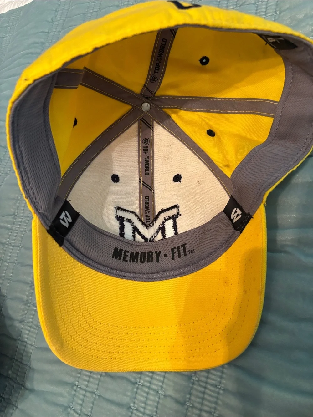 Top of the World univ of Michigan Yellow Baseball Cap. NWOT